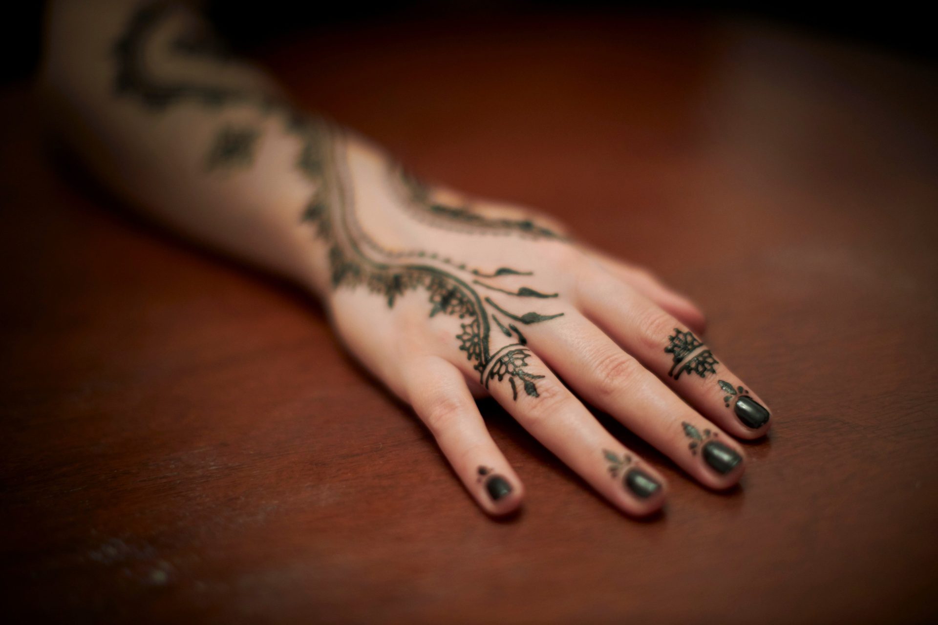 black mendhi tattoo